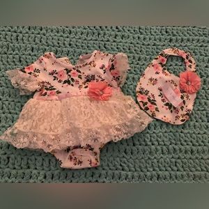 Baby girl dress and bib set